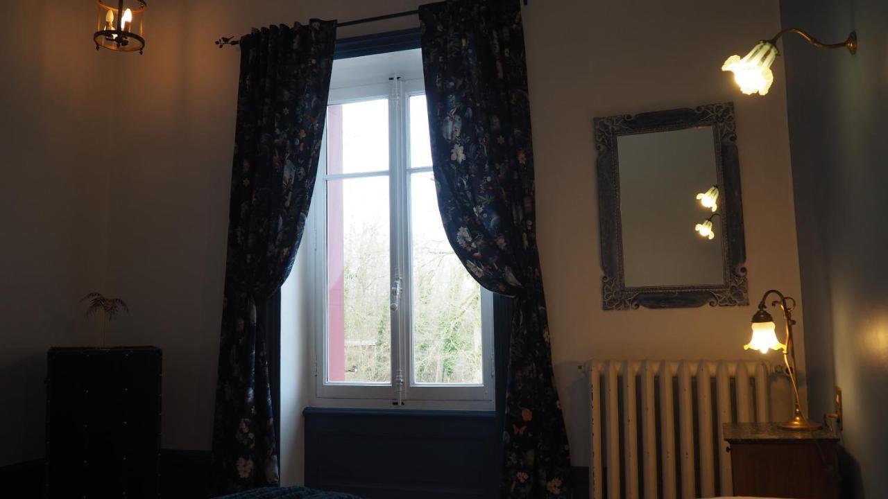 La Garenne De Morestel Bagian luar foto